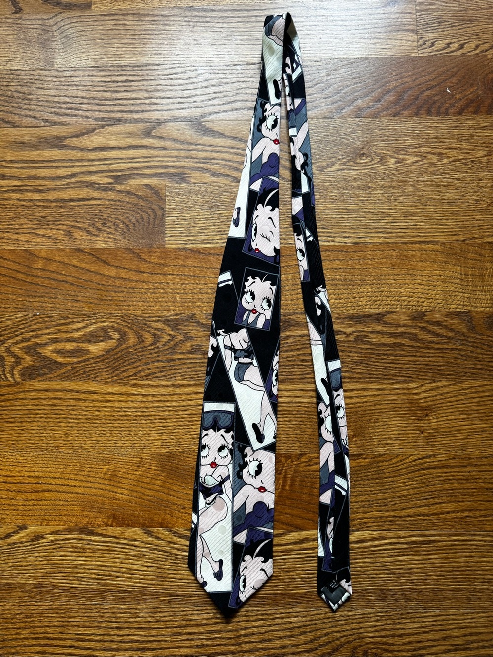 Betty Boop Silk Tie Men’s Novelty Necktie Black Purple Made in Italy